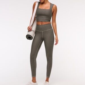 A&F YPB Black Houndstooth 7/8 High Rise Leggings Size XL